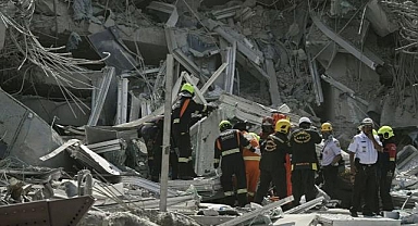 Myanmar'da 7,7 ve 6,4 büyüklüğünde iki deprem