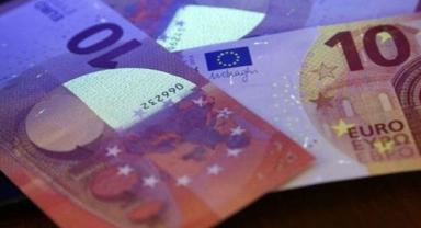 Serbest piyasada döviz açılış fiyatları