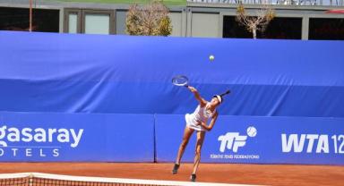 Teniste ITF Masters Turu Dünya Şampiyonası heyecanı Antalya'da devam ediyor