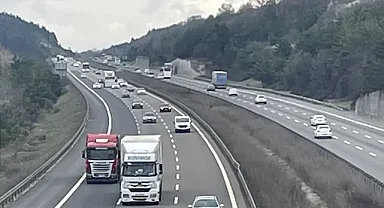 Büyük İstanbul Otogarı'nda tatil dönüşü yoğunluğu yaşanıyor