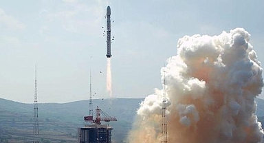 Çin uzaya internet test uydusu fırlattı