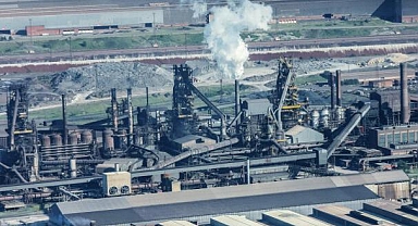 British Steel'in çelik tesisinde üretimi sürdürmeye çabalıyor