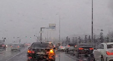 İstanbul'un yüksek kesimlerine kar yağdı