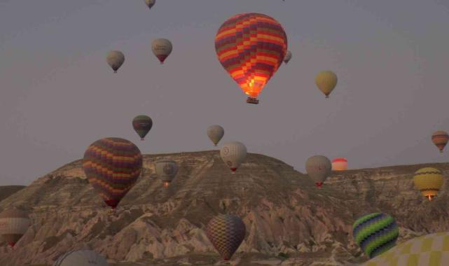 Kapadokya'yı son 10 yılda 5 milyona yakın turist kuş bakışı seyretti