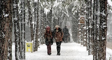 Meteoroloji'den İç Anadolu ve Karadeniz için kuvvetli yağış ve yoğun kar uyarısı