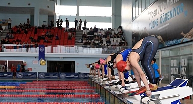 Paletli Yüzme Kulüplerarası Türkiye Şampiyonası ve milli takım seçmeleri başladı