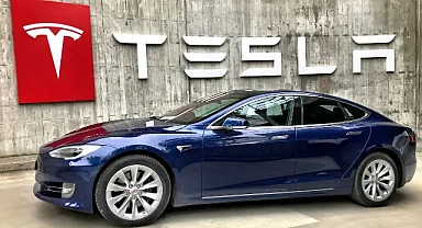 Tesla'nın otomobil teslimatları ilk çeyrekte yaklaşık yüzde 13 oranında azaldı