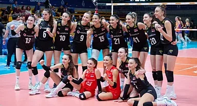 A Milli Kadın Voleybol Takımı, Hollanda'yı 3-0 yendi