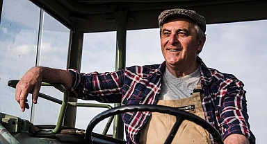 Akbank'tan çiftçilere hasatta ödeme ve sıfır faizli traktör kredisi