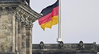 Almanya'da yatırımcı güveni yeni hükümet ve tarifelere yönelik iyimserliklerle mayısta arttı