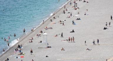 Antalya ve Muğla sahillerinde güneşli hava yoğunluğu