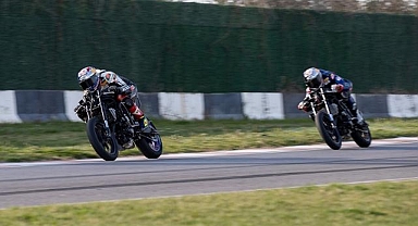 Milli motosikletçi Can Öncü, Çekya'da ikinci olarak podyuma çıktı 