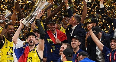 THY şampiyon Fenerbahçe Beko oyuncularını mil ile ödüllendirdi 