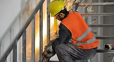 Ücretli çalışan sayısı martta yıllık bazda yüzde 0,6 artarak 15,3 milyon oldu