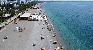 Antalya'da yüksek nem ve sıcak bunalttı