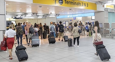 Avrupa Parlamentosu milletvekilleri, uçuşlarda el bagajından ücret alınmamasını talep etti