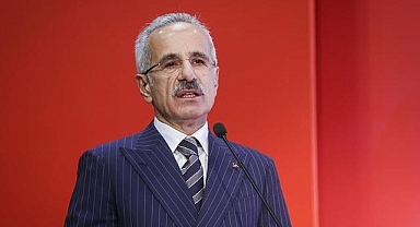 Bakan Uraloğlu, Türkiye-İran hava yolu ulaşımının bugün kısmi olarak yeniden başlayacağını duyurdu:
