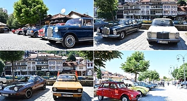 Klasik otomobil tutkunları Kosova'nın Prizren şehrinde buluştu