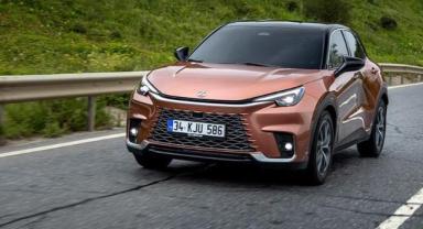 Lexus'tan LBX ve RX modellerinde hazirana özel kampanyalar