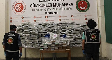 Ticaret Bakanlığı ekipleri, 4 ilde çok sayıda kaçak eşya ve yüklü miktarda uyuşturucu ele geçirdi
