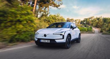 Volvo’nun En Kompakt ve Tamamen Elektrikli SUV’u EX30 Türkiye Yollarında