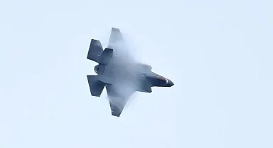 ABD'nin California eyaletinde donanmaya ait F-35 savaş uçağı düştü
