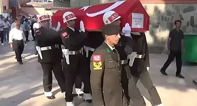 Amasya'da traktörün devrilmesi sonucu ölen Uzman Çavuş Demirci'nin cenazesi defnedildi