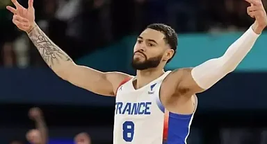 Anadolu Efes, Fransız basketbolcu Isaia Cordinier'i kadrosuna kattı