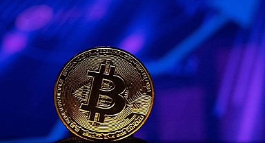 Bitcoin'in fiyatı rekor serisine devam ederek, 122 bin doların üzerine çıktı