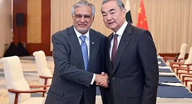 Çin Dışişleri Bakanı Vang, Pakistan Genelkurmay Başkanı Munir ile görüştü