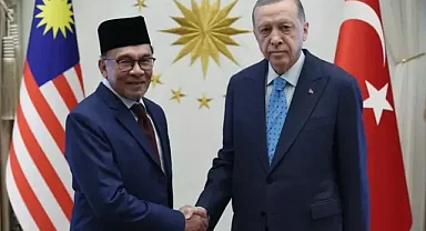 Cumhurbaşkanı Erdoğan, Malezya Başbakanı İbrahim ile telefonda görüştü
