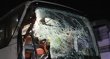 Gana'da iki yolcu minibüsün çarpışması sonucu 19 kişi öldü