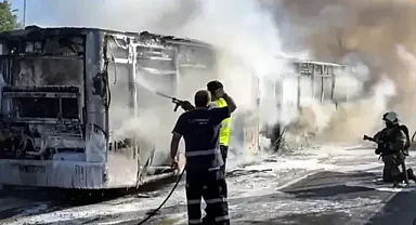 İETT'den Bakırköy'deki metrobüs yangınına ilişkin açıklama: