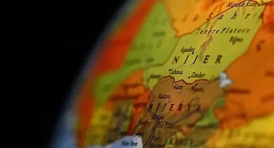 Nijerya'da yolcu taşıyan teknenin batması sonucu 25 kişi hayatını kaybetti