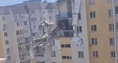 Rusya'nın Saratov kentinde çok katlı binadaki doğal gaz patlamasında 4 kişi öldü