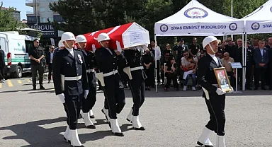 Trafik kazasında hayatını kaybeden başkomiser için Sivas'ta tören düzenlendi