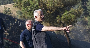 Ulaştırma ve Altyapı Bakanı Uraloğlu, Bursa'daki yangın bölgesini havadan inceledi: