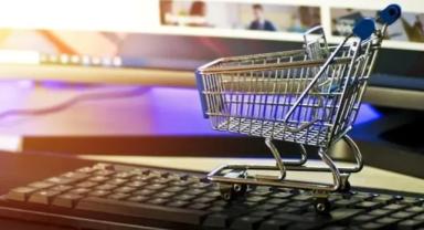 Yaz mevsiminin gelmesiyle e-ticaret sektörünü hareketlendirdi