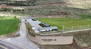 Yerli ve yabancı futbol takımları, yeni sezon hazırlıkları için Erciyes'i tercih ediyor