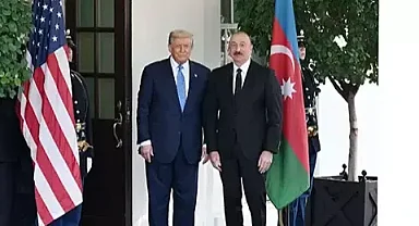 Azerbaycan Cumhurbaşkanı Aliyev, Ermenistan ile ortak deklarasyonun bölge için fırsatlar yaratacağını belirtti