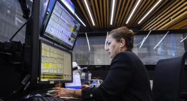 Borsa günün ilk yarısında yükseldi