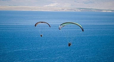 Doğu ve Güneydoğu Anadolu Bölgesi Yamaç Paraşütü Hedef Şampiyonası, Van'da başladı