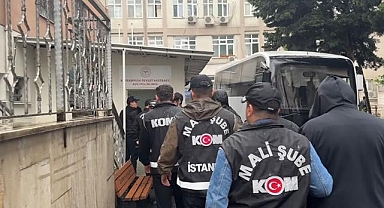 İBB'ye yönelik yolsuzluk soruşturmasında gözaltına alınan 13 şüpheli adliyede