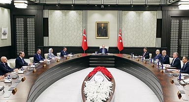 Kabine üyelerinden, cumhurbaşkanının halk tarafından seçilmesine ilişkin paylaşım