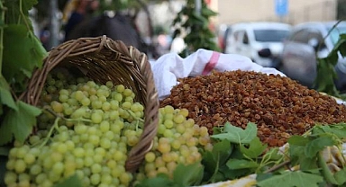 Manisa Ticaret Borsası'nda çekirdeksiz kuru üzüm alımı, törenle başladı
