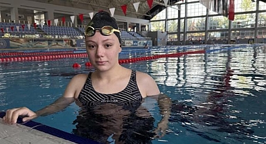 Özel sporcu Zeynep Duru Çiftçi, dünya şampiyonluğu için kulaç atıyor