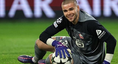 PSG, Fransız kaleci Lucas Chevalier ile 5 yıllık sözleşme imzaladı