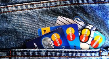 Sınırın üzerinde kredi kartı limit artışına ceza geliyor: BDDK bankaları radarına aldı