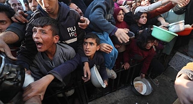 UNRWA Genel Komiseri, Gazze'ye karadan yardım akışı sağlanması çağrısını yineledi:
