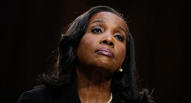 ABD'de yargıç, Fed Yönetim Kurulu Üyesi Cook'un görevden alınmasını geçici olarak durdurdu